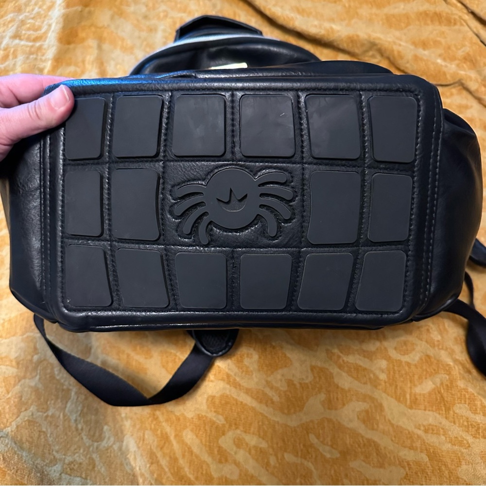 Itzy Ritzy limited edition Chelsea + Cole boss baby backpack like new! - Picture 2 of 5